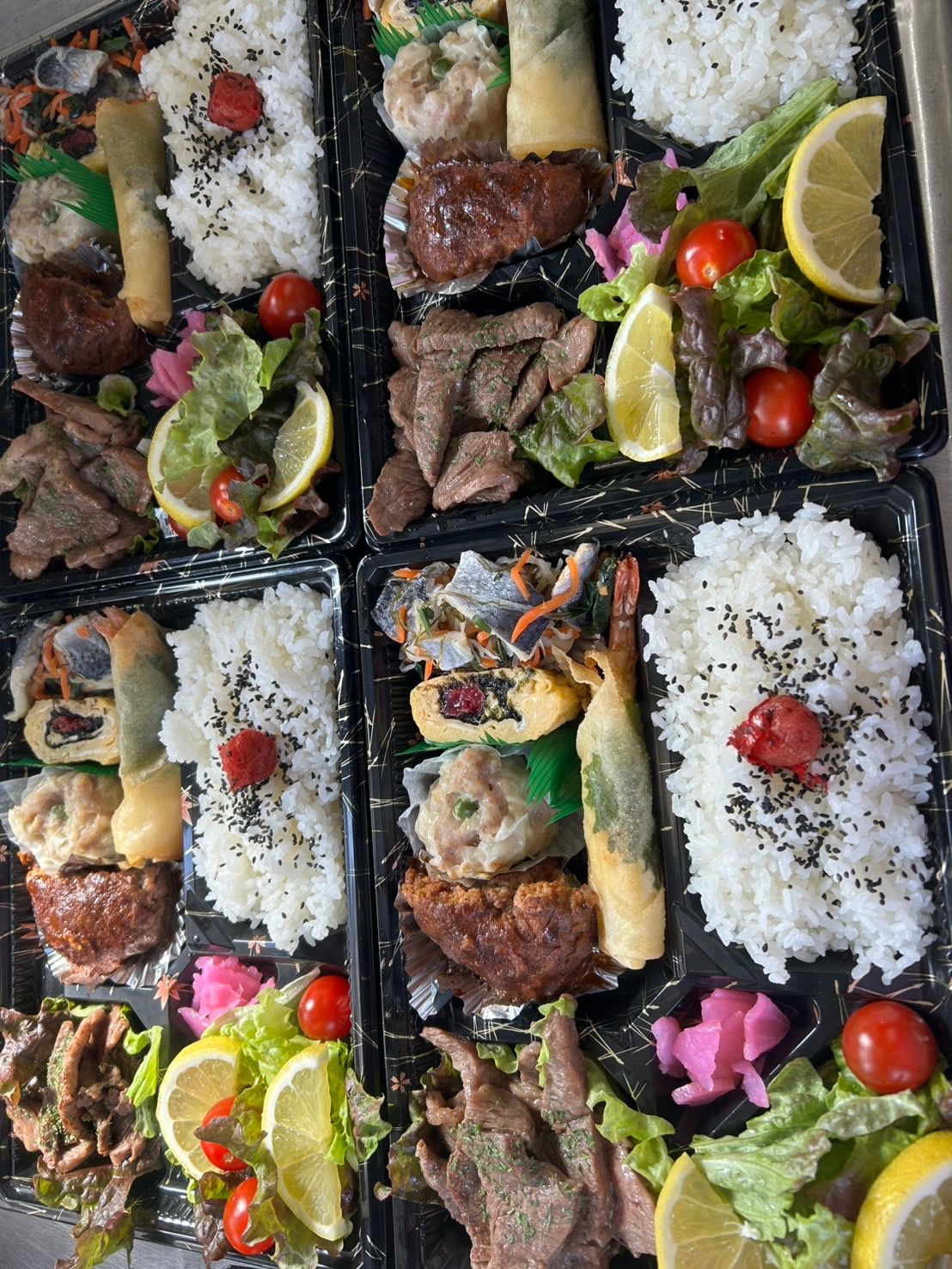 肉屋が作った4種類の弁当